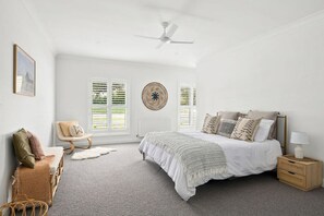 5 bedrooms, iron/ironing board, WiFi, bed sheets - Country House Getaway in the Southern Highlands (Bundanoon)