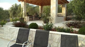 Apartment, Smoking | 3 bedrooms