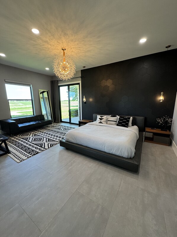 3 chambres, bureau, fer et planche à repasser, accès au Wi-Fi (inclus)