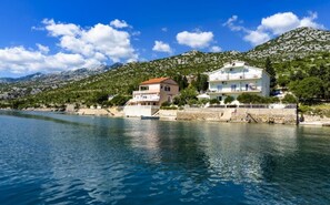 Apartment | 1 bedroom - Domagoj - on the Beach - A3 Bijeli 2 2 (Karlobag)