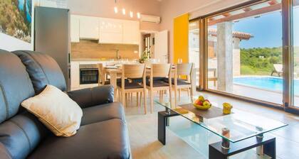 Holiday Houses, Villas Villa Lorena - Private Pool