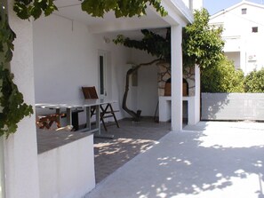 Apartment | 2 bedrooms - Apartments Neva - 30 m From sea (Jelsa)