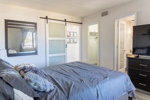 2 Schlafzimmer, Bügeleisen/Bügelbrett, Reisekinderbett, kostenloses WLAN