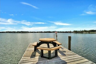 Wonderful waterfront tranquility

