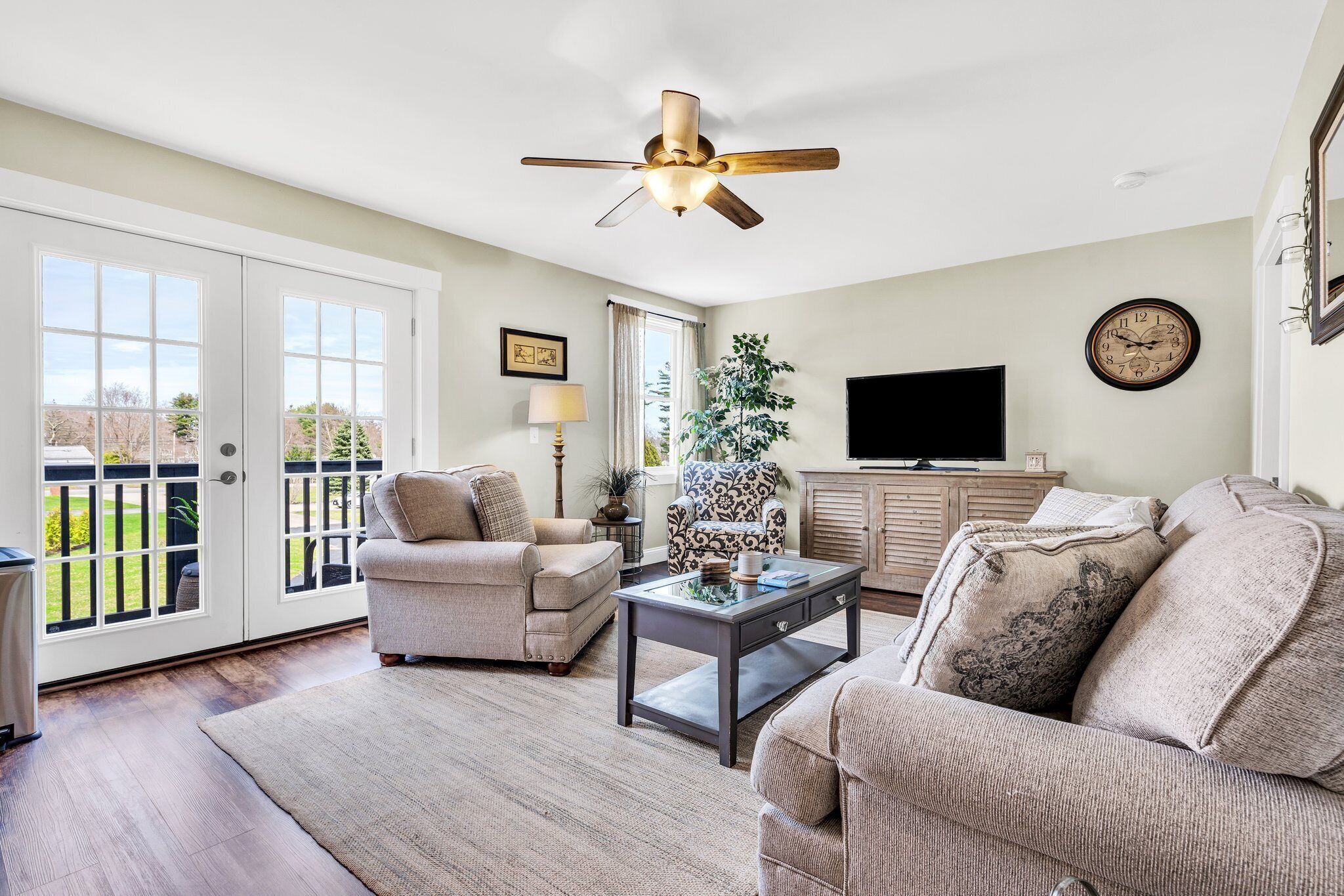 智能電視、電腦螢幕