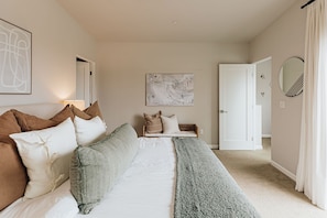 4 chambres, fer et planche à repasser, Wi-Fi, draps fournis