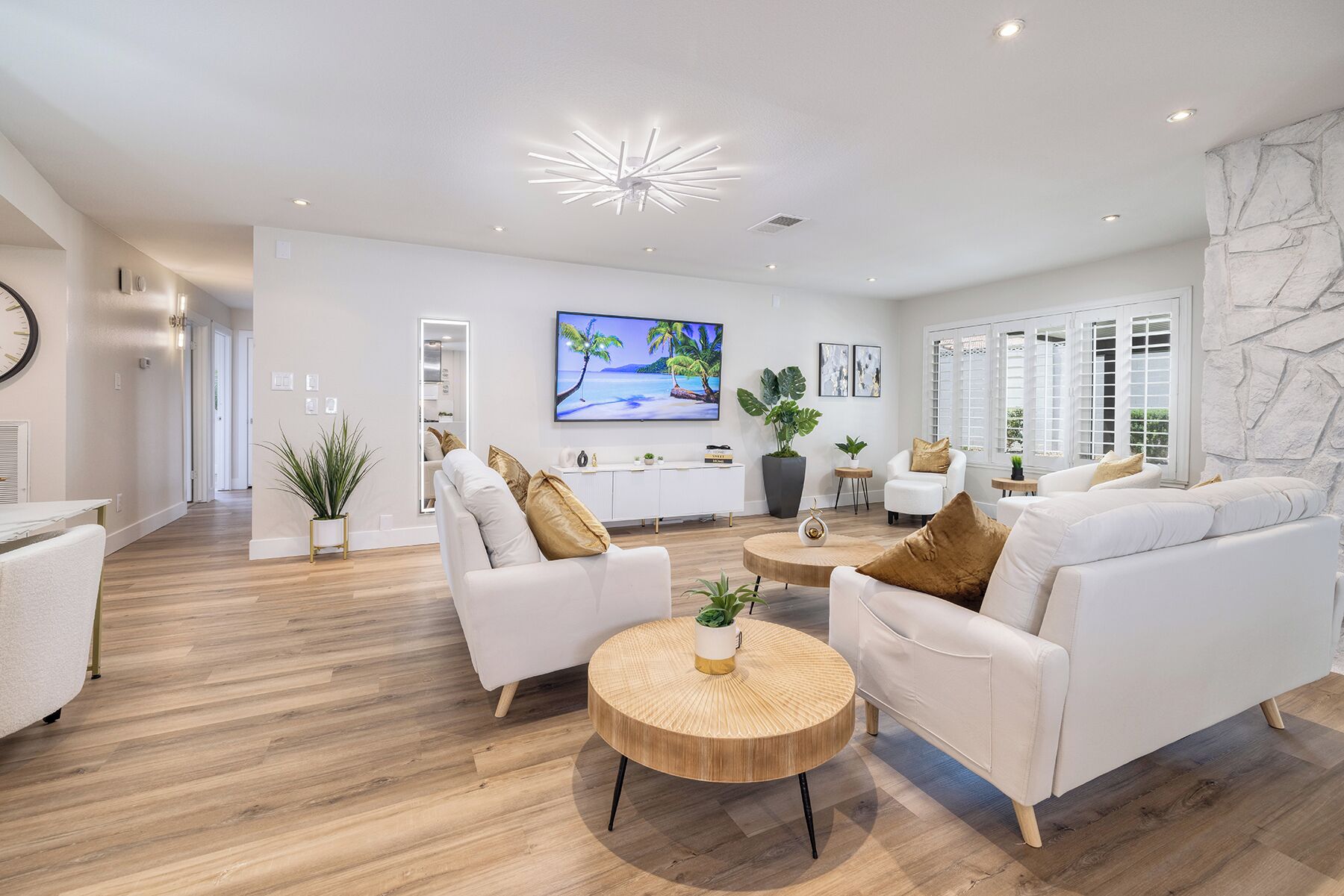 TV connectée, cheminée