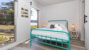 3 soverom, strykejern/-brett, internettilgang og sengetøy