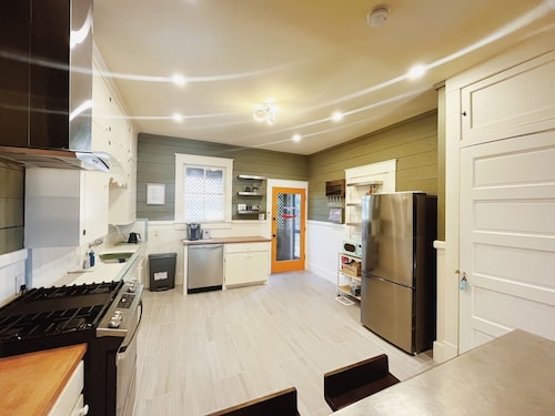 NEW!Beach Side Heritage Gem Historical House w Updated Fixtures