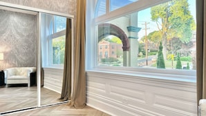 Luxury Apartment, 1 Bedroom - The Elliott Hotel at Highland Park (Pittsburgh)