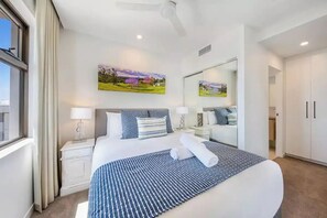 1 bedroom, iron/ironing board, bed sheets - COASTAL ESCAPE@ The Cosmopolitan Unit 20806 (Sunshine Coast)