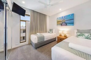 1 bedroom, iron/ironing board, bed sheets