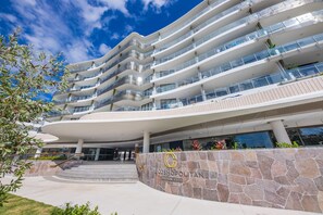 Exterior - COASTAL ESCAPE@ The Cosmopolitan Unit 20806 (Sunshine Coast)