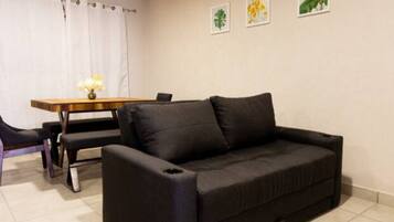 Lägenhet - 2 sovrum - tillgänglighetsanpassat - rökare | Vardagsrum