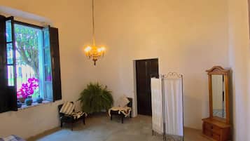 1 多间卧室、WiFi、床单