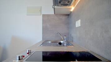 Apartment, 1 Bedroom, Smoking, Terrace | Private kitchen
