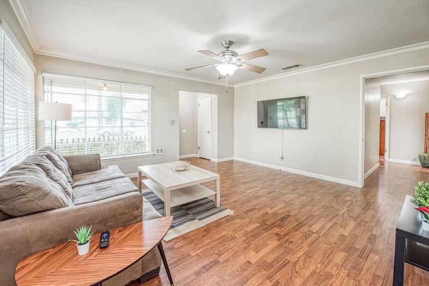 Pet Friendly Gem Near Fresno State Airport - 克洛維斯