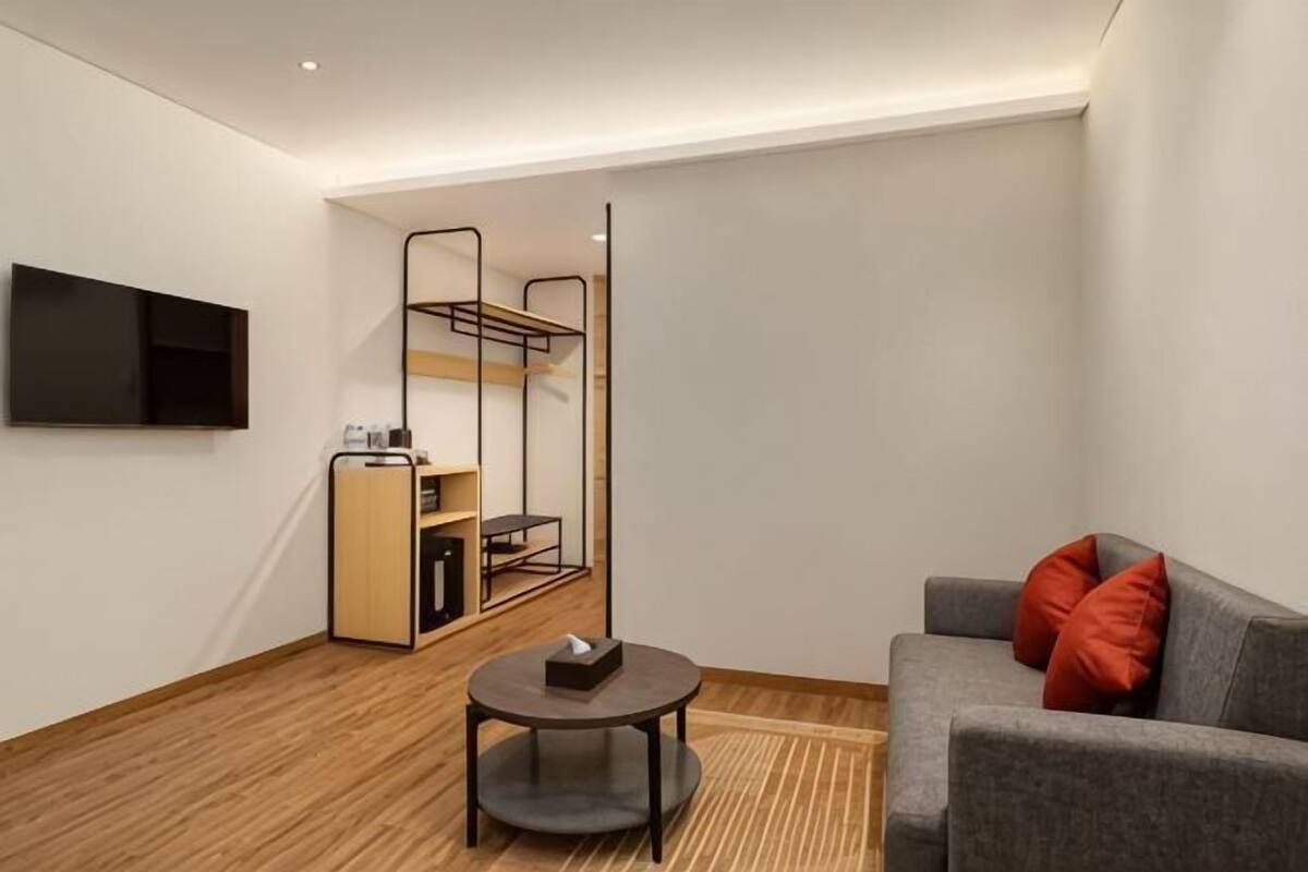 Living area | TV