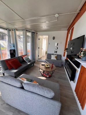 Smart TV, fireplace, video games, table football