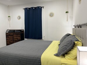 3 chambres, bureau, fer et planche à repasser, Wi-Fi gratuit