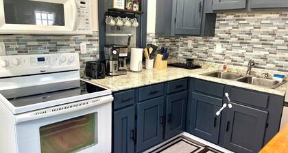 Cozy Private Family Palace near BWI, Pet-Friendly