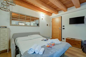 家庭開放式客房 (Cozy Nest In Bardonecchia) | 床單