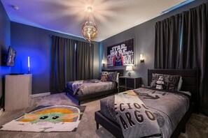5 habitaciones, tabla de planchar con plancha, cuna de viaje y wifi 