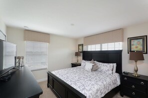 5 Schlafzimmer, Bügeleisen/Bügelbrett, Reisekinderbett, WLAN