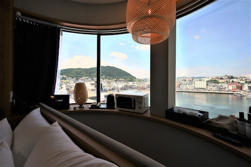 DELAMOUR Hotel
