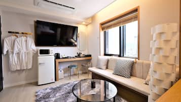 Queen Suite Room