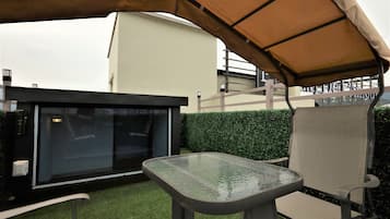 Phòng đôi Superior | Trang trí khác biệt, trang bị nội thất với thiết kế riêng biệt, bàn