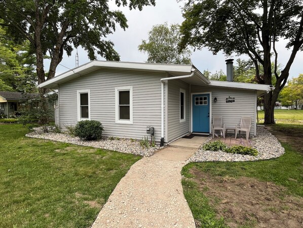 Exterior - Welcome to the perfect family weekend retreat! (Beaverton)