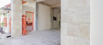 Super OYO 90210 Kenari House Syariah