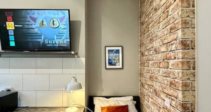 Limpenny Studio - Budget Stay for Solo Guests