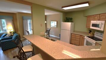 Villa, 2 Bedrooms, Smoking, Patio | Living room