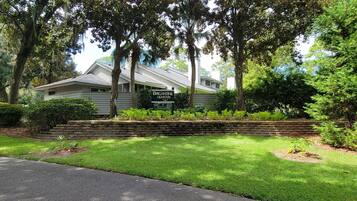 Villa, 2 Bedrooms, Smoking, Patio | Garden