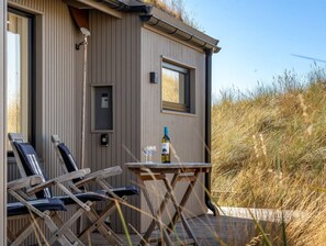 Terrace - "Hoat" - 300m from the sea by Interhome (Saltum)