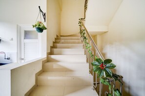 Lobby - Hotel O River inn Malioboro (Yogyakarta)