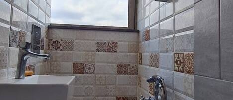 Studio, Smoking, Balcony | Bathroom