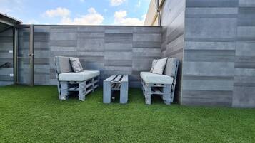 Studio, Multiple Bedrooms, Smoking, Balcony | Balcony