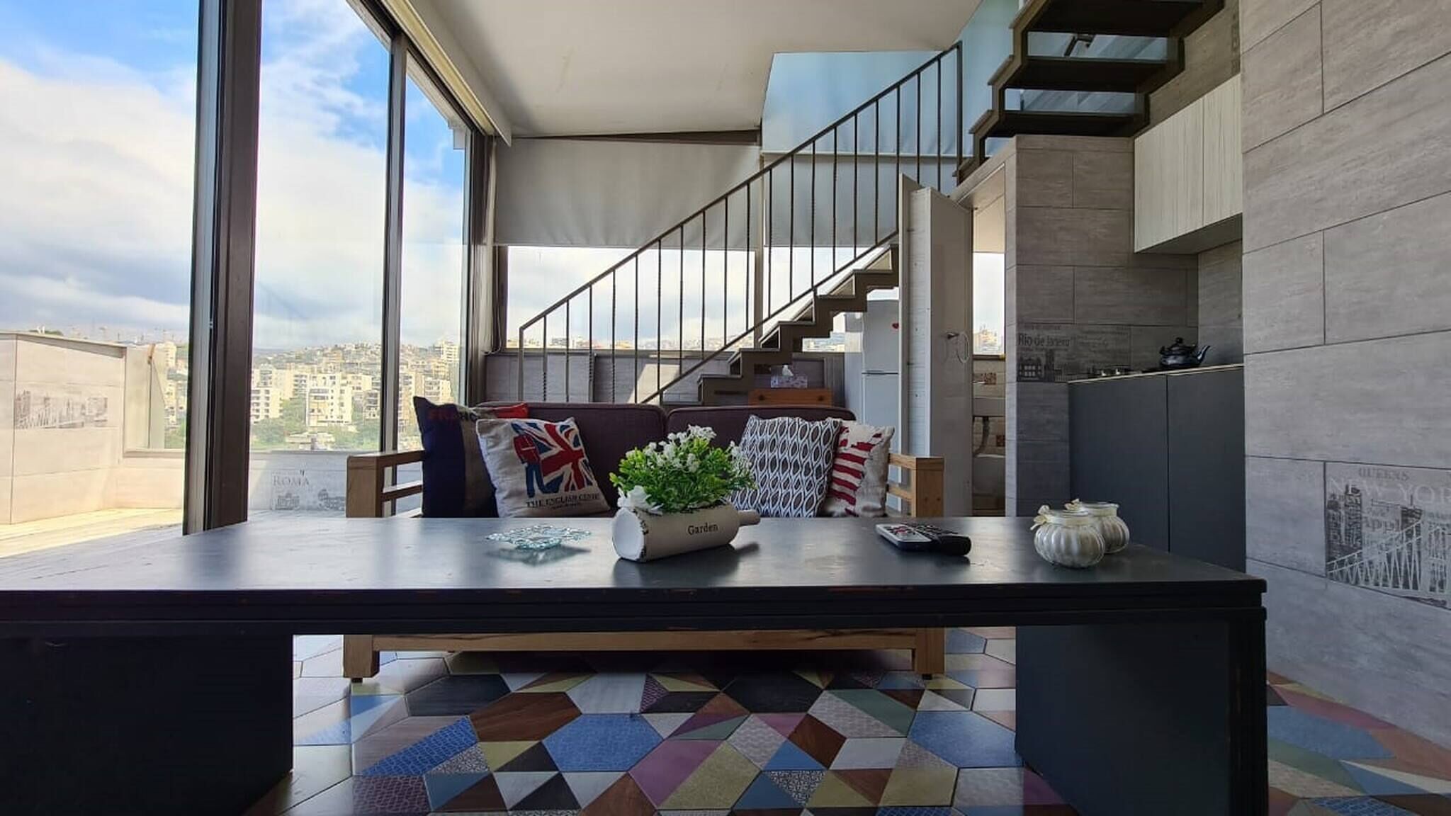 Studio, Smoking, Balcony | Interior