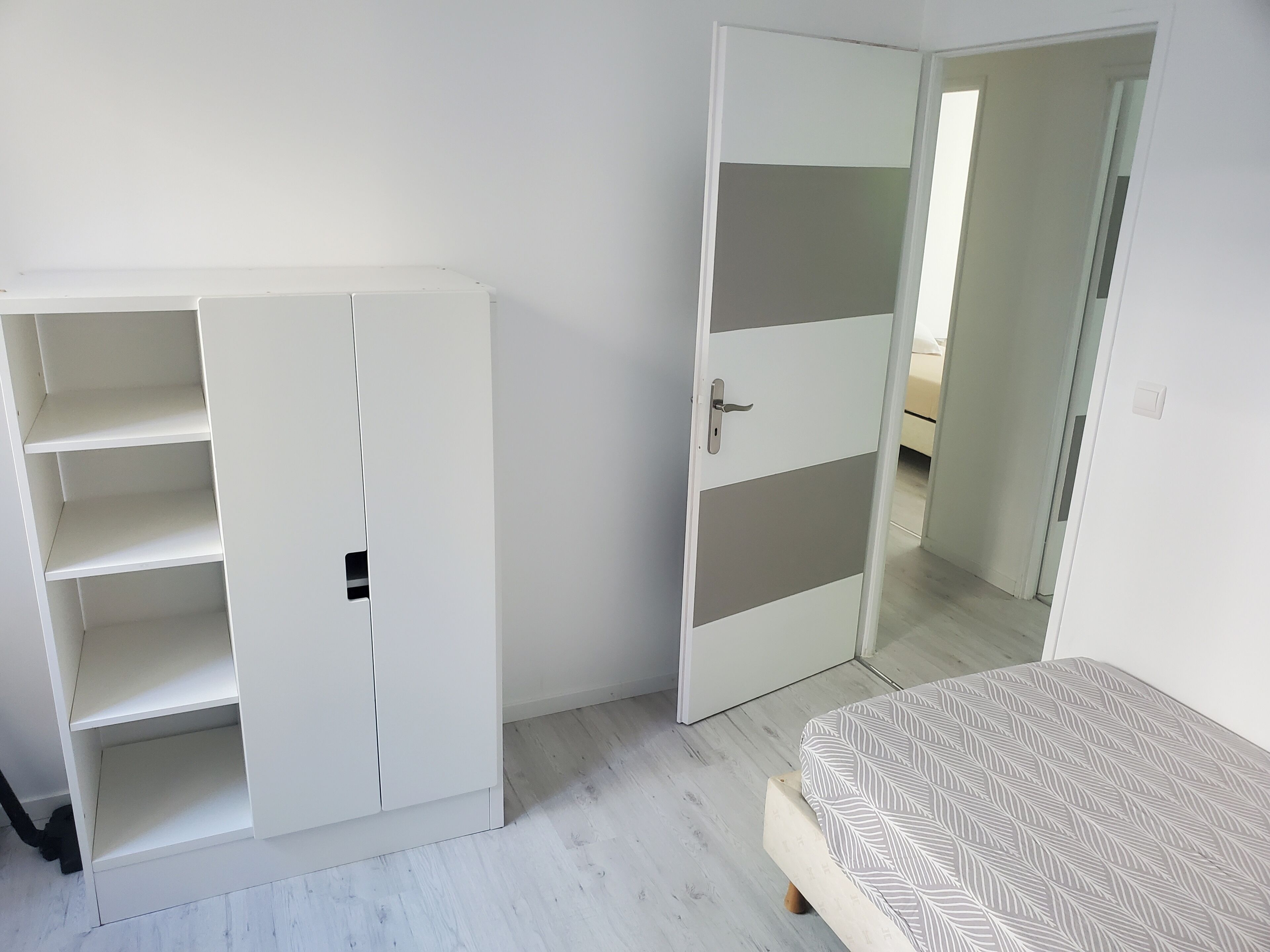 3 多间卧室、WiFi、床单