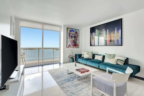 TV connectée, espaces bureaux