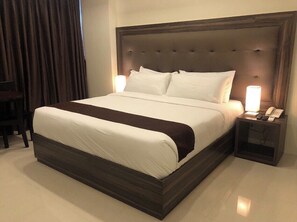 Deluxe Room | Free WiFi - Winrich Hotel (Lapu-Lapu)