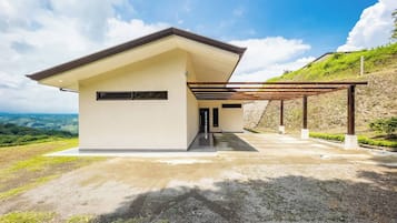 Apartment, 3 Bedrooms | Exterior