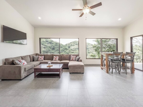 Apartment, 3 Bedrooms | Living area - Journeys End-stunning Views In Gated Community (Atenas)