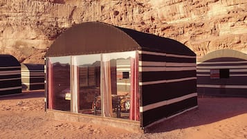 Panoramic Tent | 1 bedroom, individually decorated, individually furnished, bed sheets