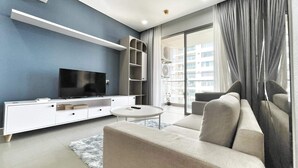 Panoramic Apartment | Living area - River Panorama (Ho Chi Minh City)