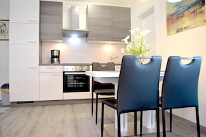 Apartamento, 2 quartos, para fumantes, sacada | Cozinha privada