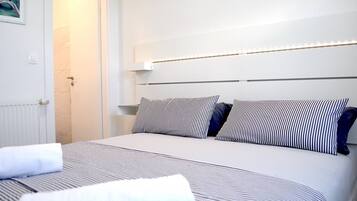 Apartment, 2 Bedrooms, Smoking, Balcony | 2 bedrooms